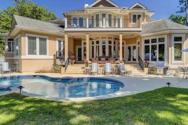 exterior of vacation rental in Palmetto Dunes