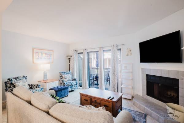 interior of hilton head rental in Shipyard area